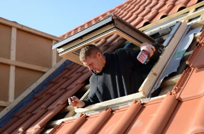 Pose de fenêtres de toit Velux à Jardres